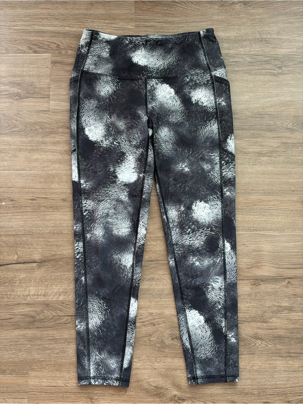 DSG Women's High Waist Tie Dye Cropped Leggings Black White Size S
